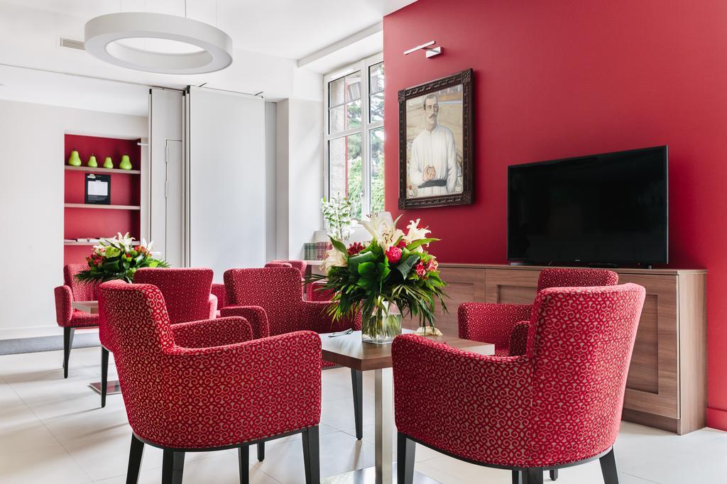 Hotel-Cafe Du Trinquet Камбо-ле-Бен Экстерьер фото